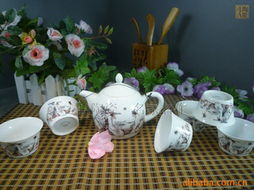 設(shè)計(jì)創(chuàng)作引領(lǐng)潮流 禮品、工藝品與飾品的批發(fā)市場(chǎng)及價(jià)格解析